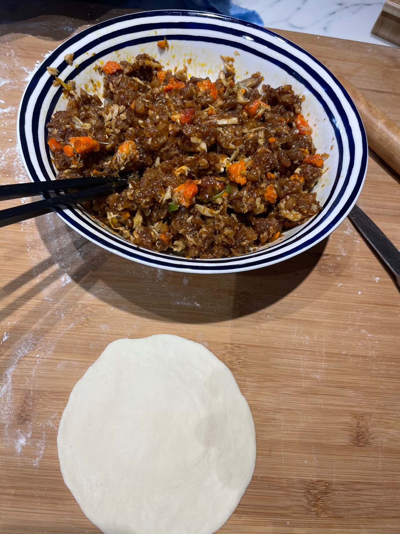 蟹黄大肉包