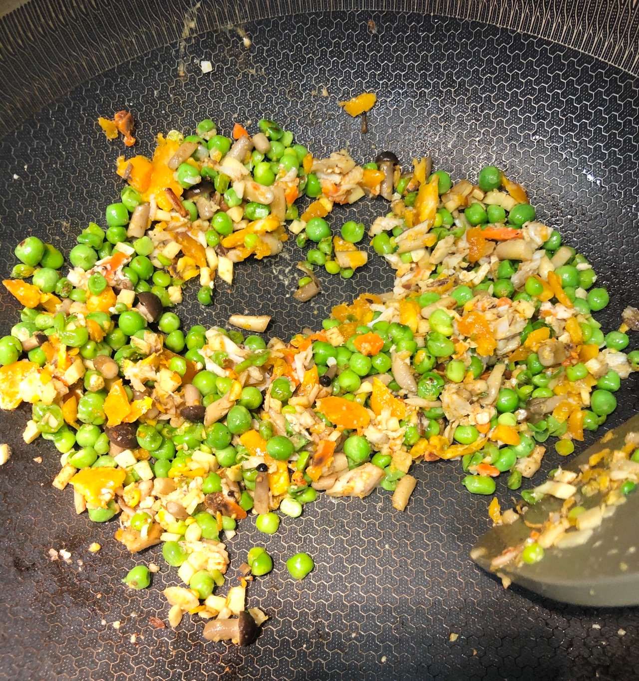 蟹黄菌菇豆腐（真蟹版）