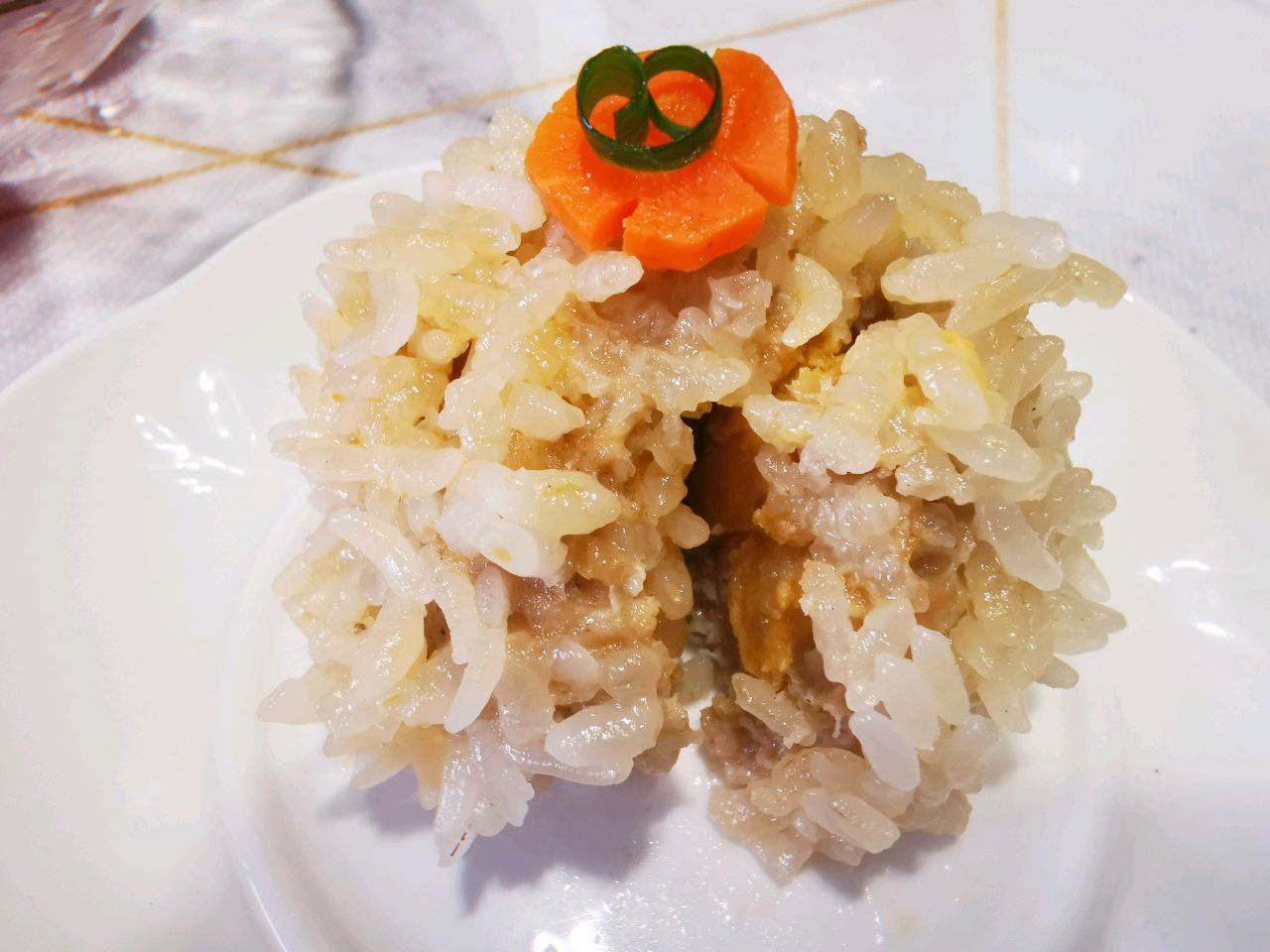 蟹黄咸蛋黄糯米猪肉丸