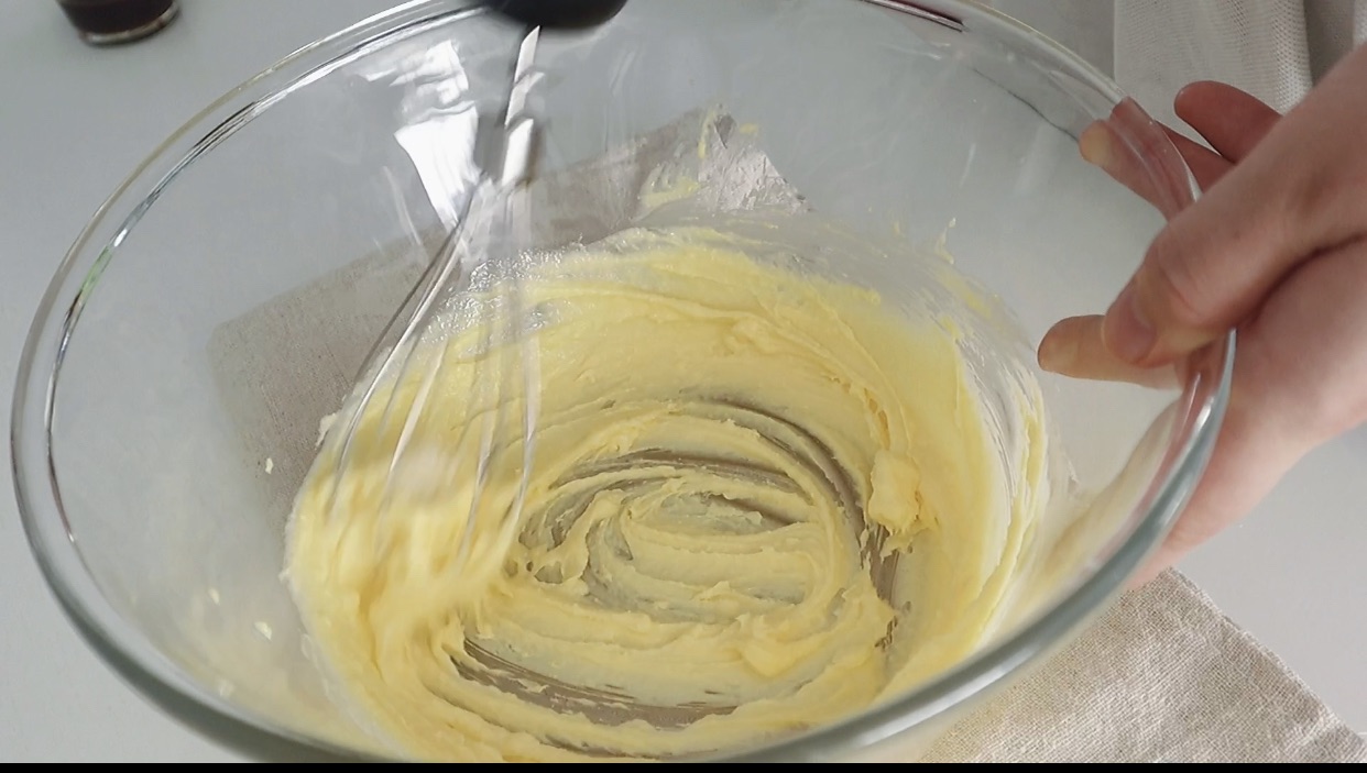 新春甜品合集｜焦糖咖啡磅蛋糕配奶酪夹心 香哭了