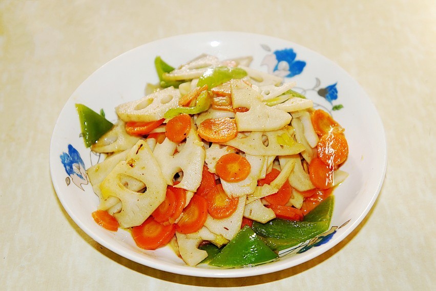 新春宴菜之素炒莲藕