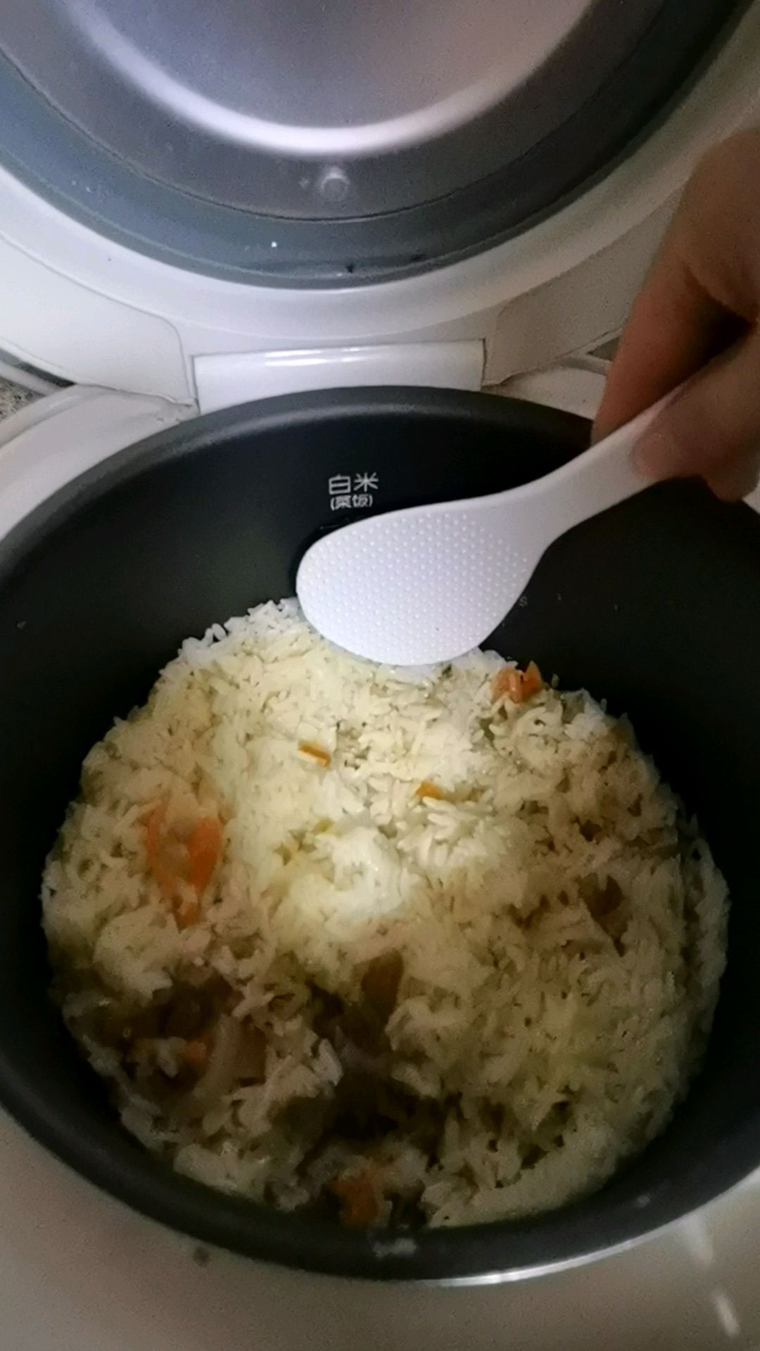新疆手抓饭—松香可口，营养丰富