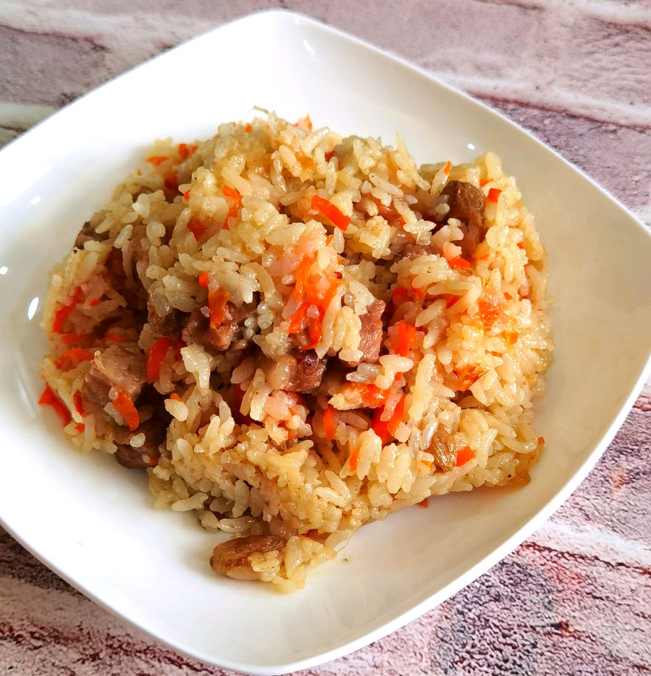新疆手抓饭—松香可口，营养丰富