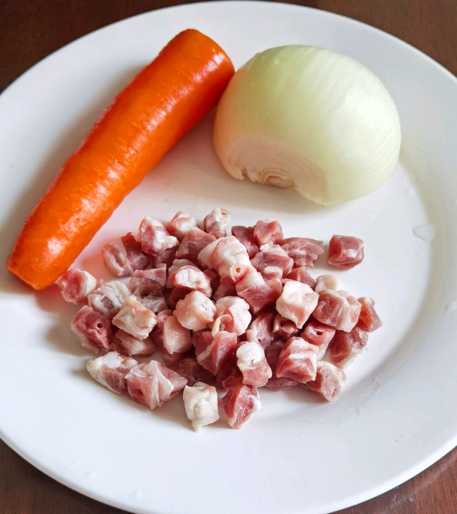 新疆手抓饭—松香可口，营养丰富