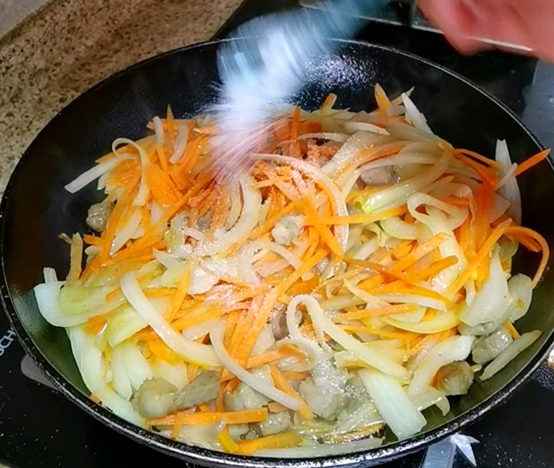 新疆手抓饭—松香可口，营养丰富