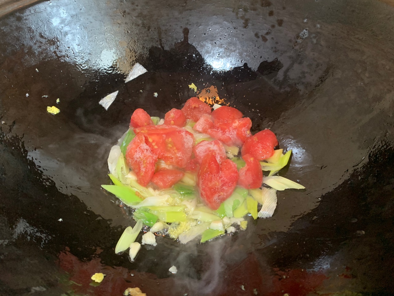 新疆西辣蛋拌面