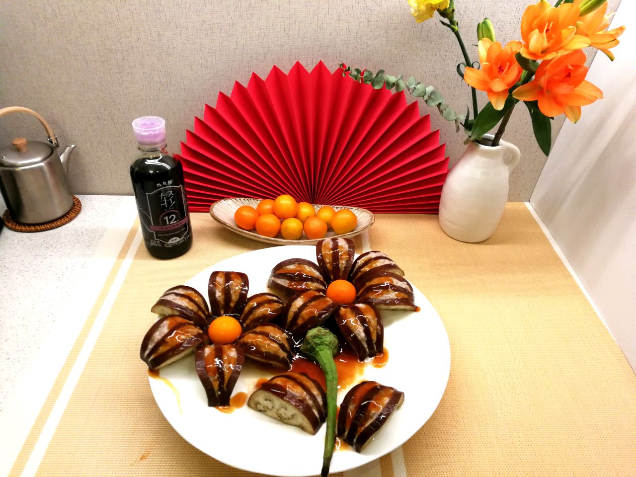 新年端上桌很给面～茄子百合花