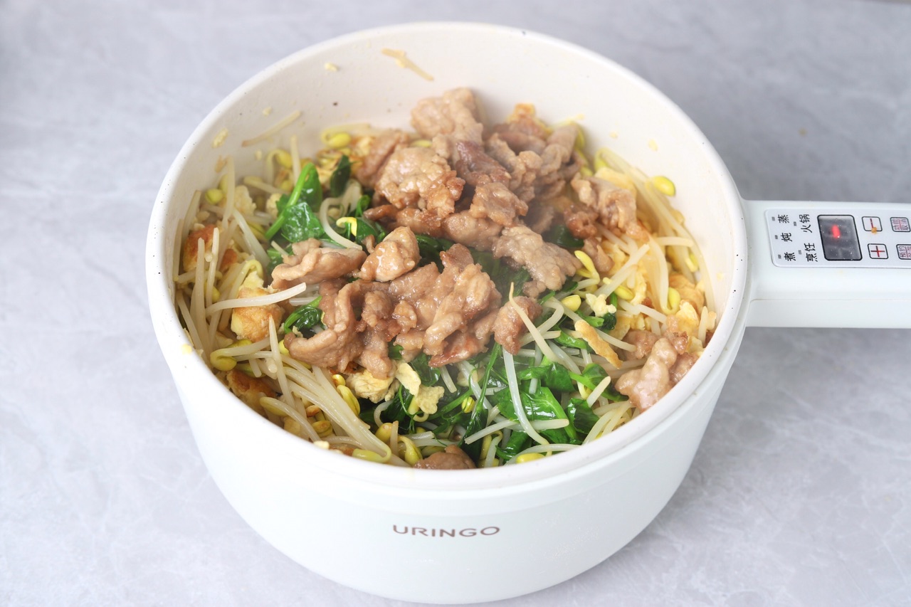 新年卷饼不漏财:鸡蛋粉丝卷春饼