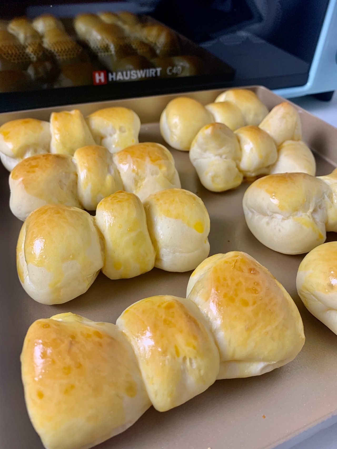 【新年宅家美食｜蝴蝶结面包｜万能基础面包】