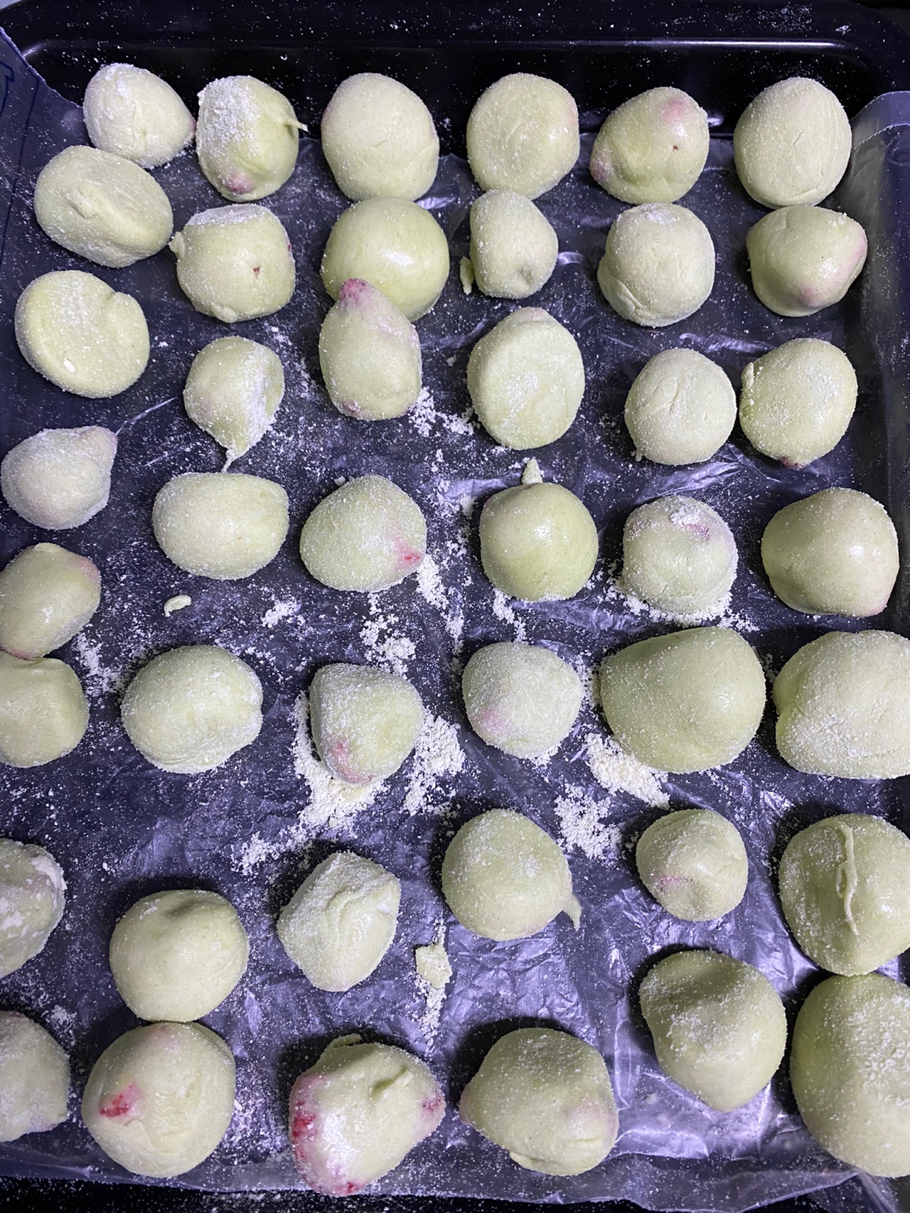 新手友好甜品-草莓奶球