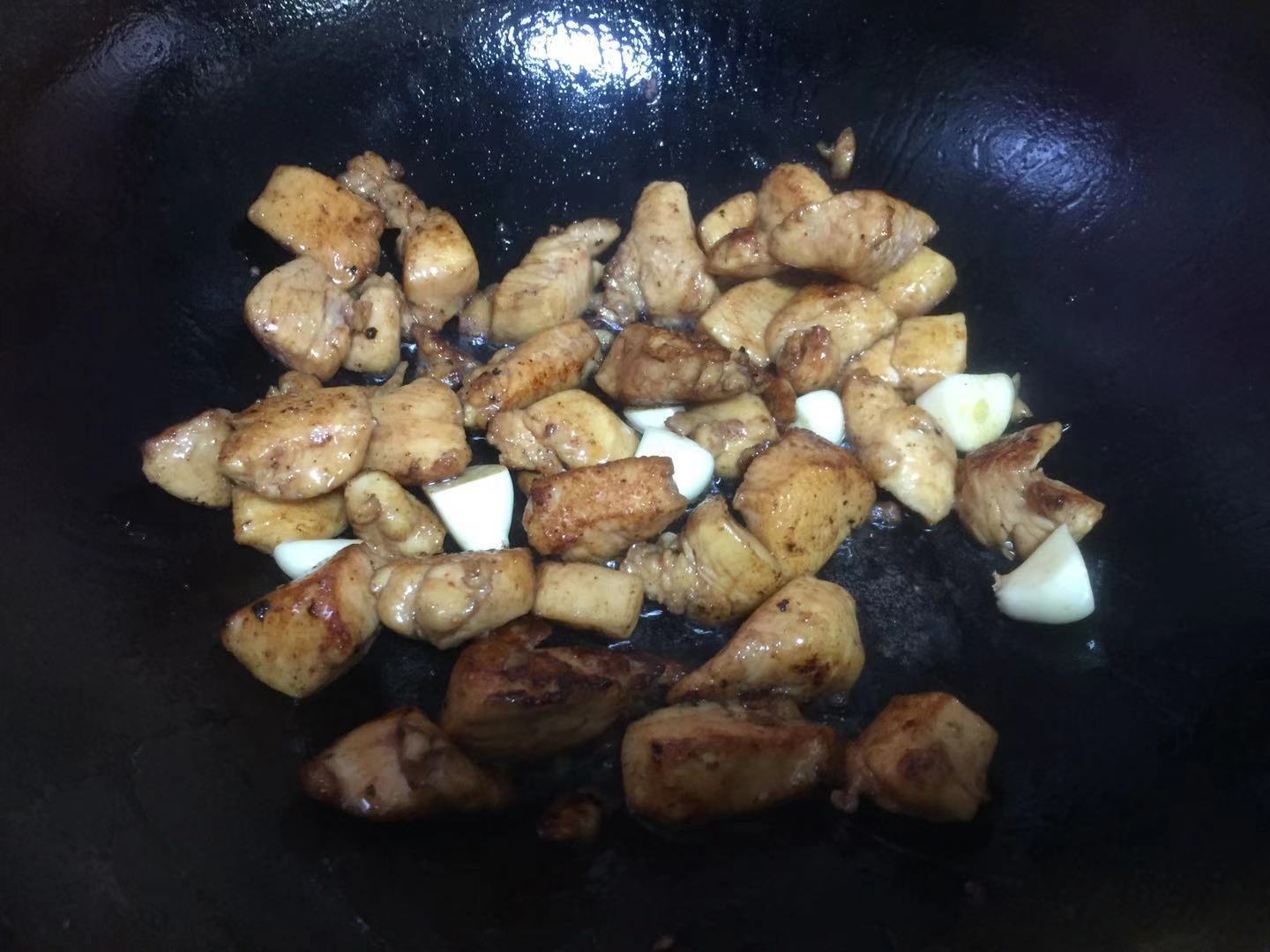 杏鲍菇炒鸡胸肉