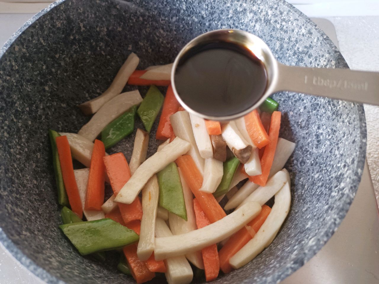 杏鲍菇炒牛柳