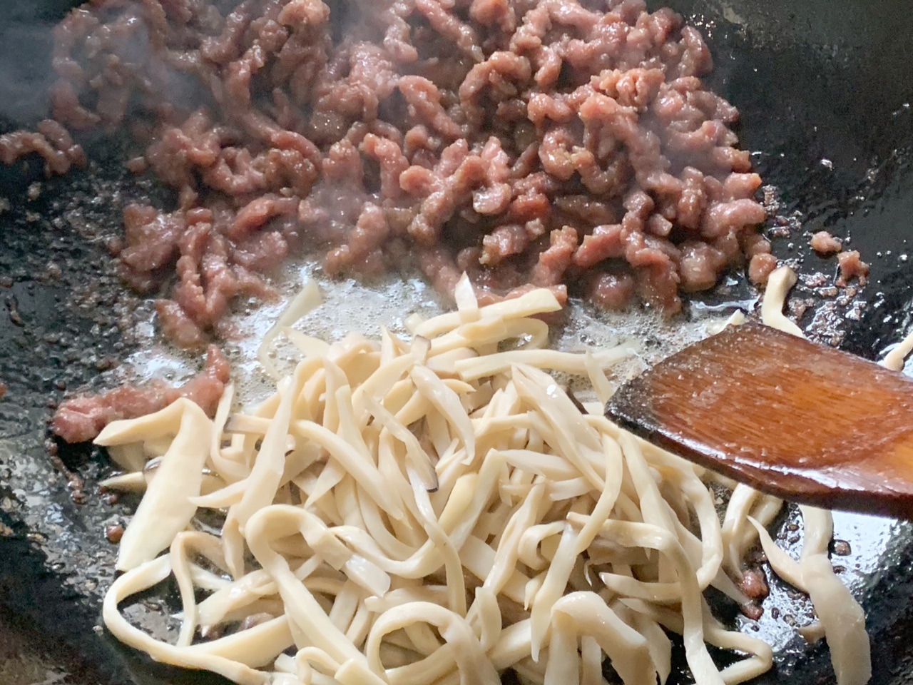 杏鲍菇炒牛肉
