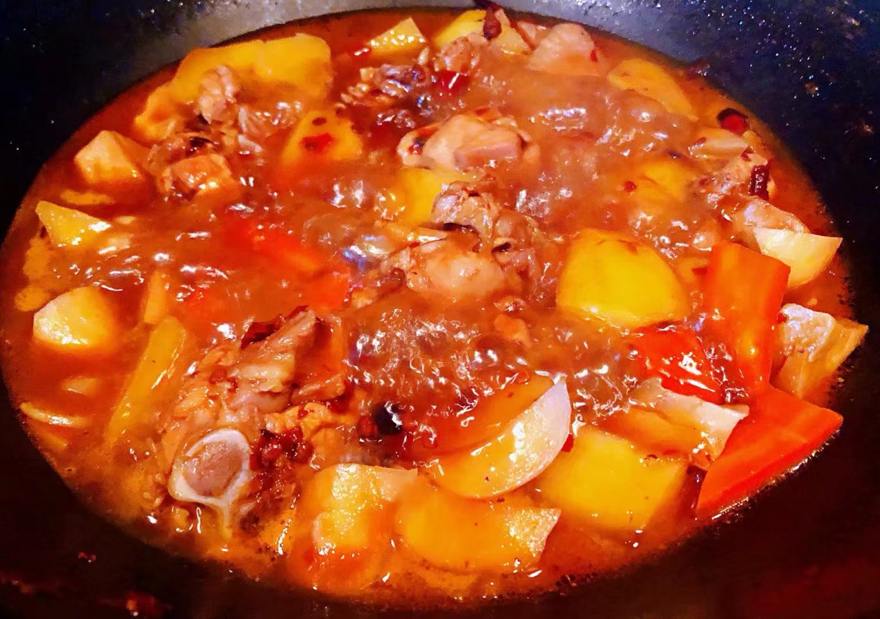 杏鲍菇土豆胡萝卜炖鸡腿