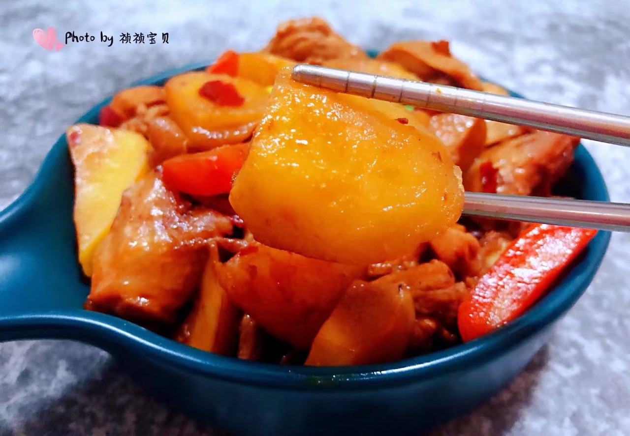 杏鲍菇土豆胡萝卜炖鸡腿