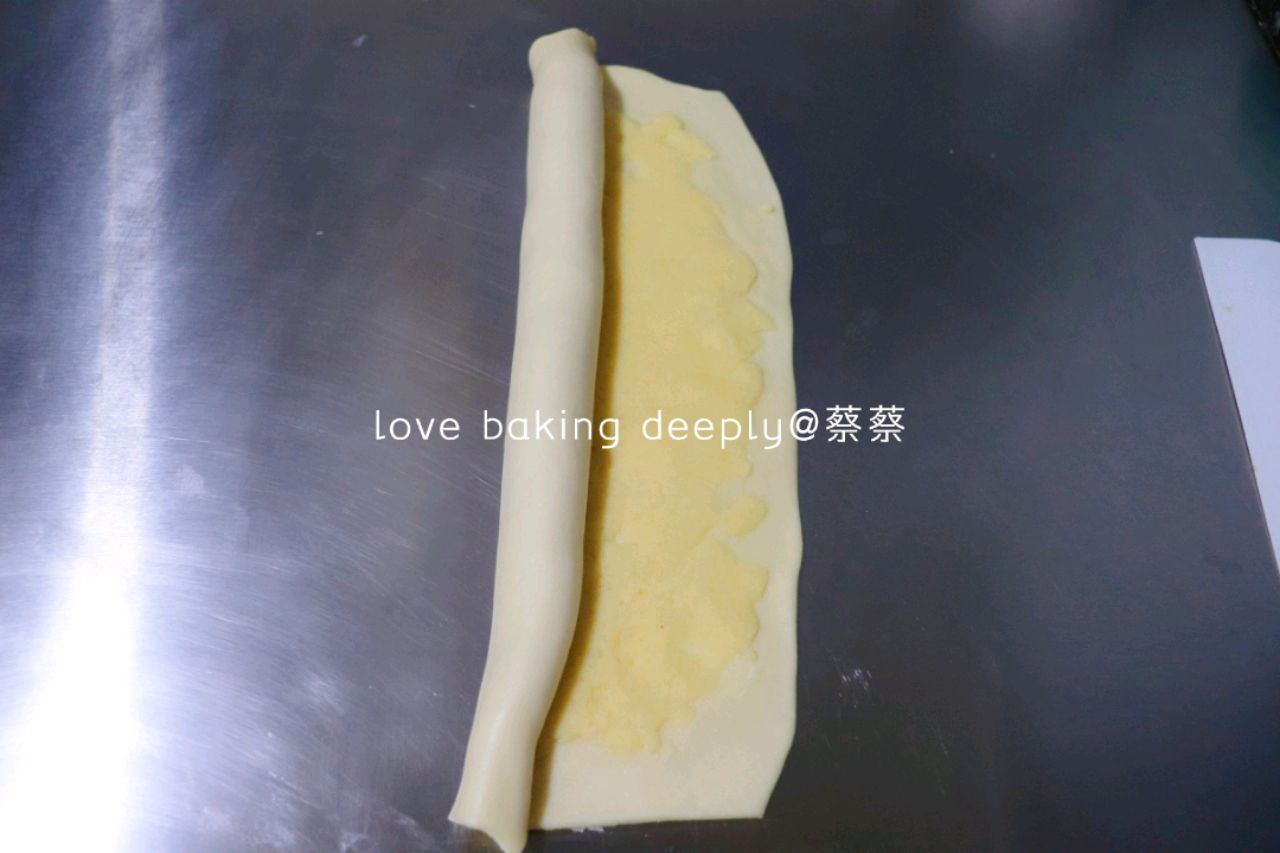 【杏仁奶酥花环面包】｜颜值口感