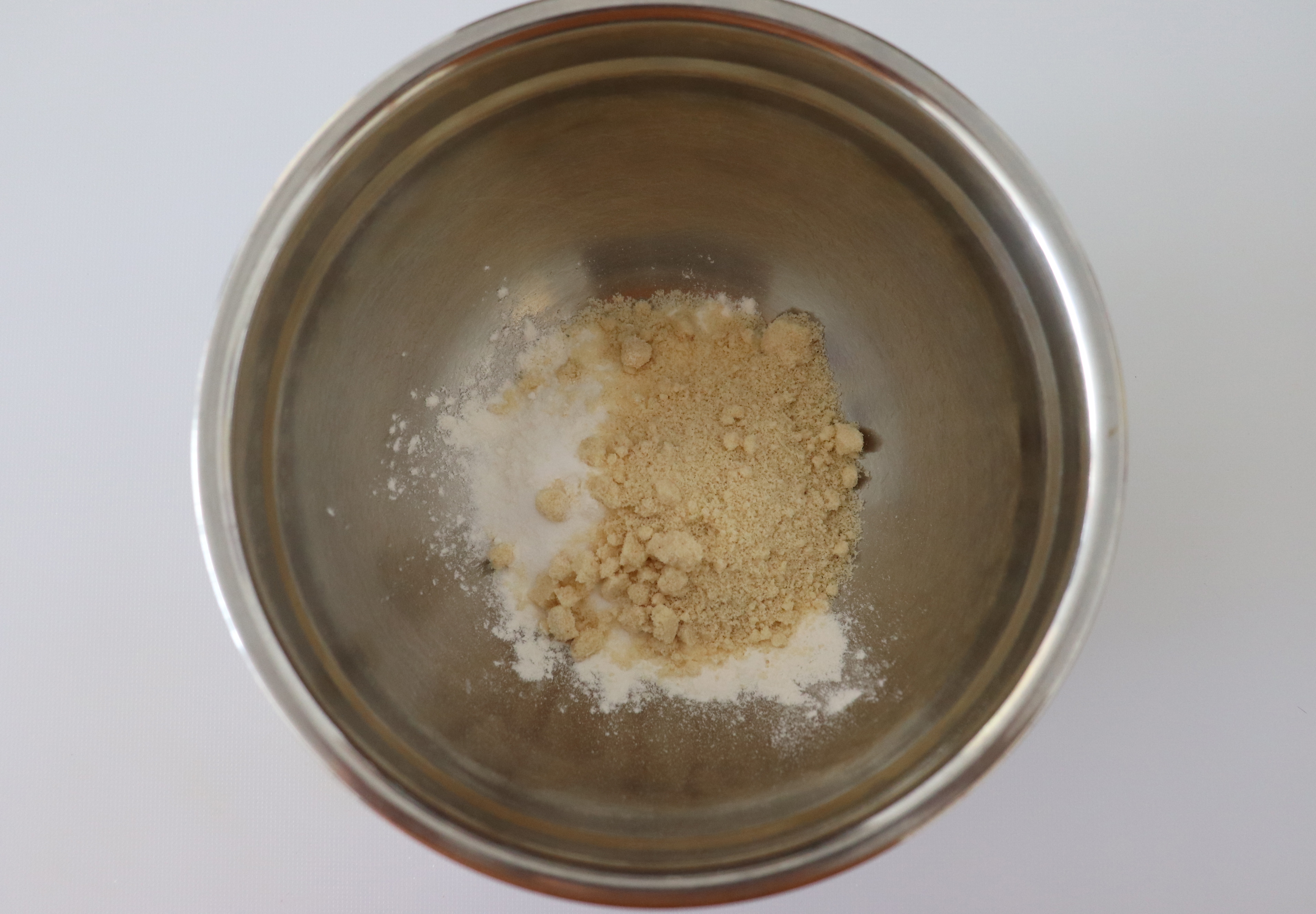 杏仁酥粒马芬蛋糕