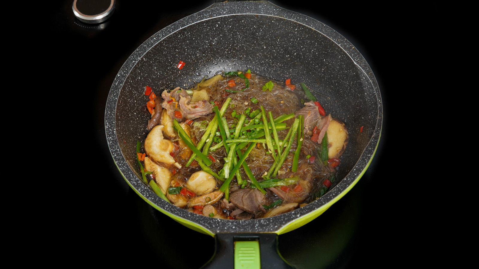 #秀午餐 腊肉粉丝煲