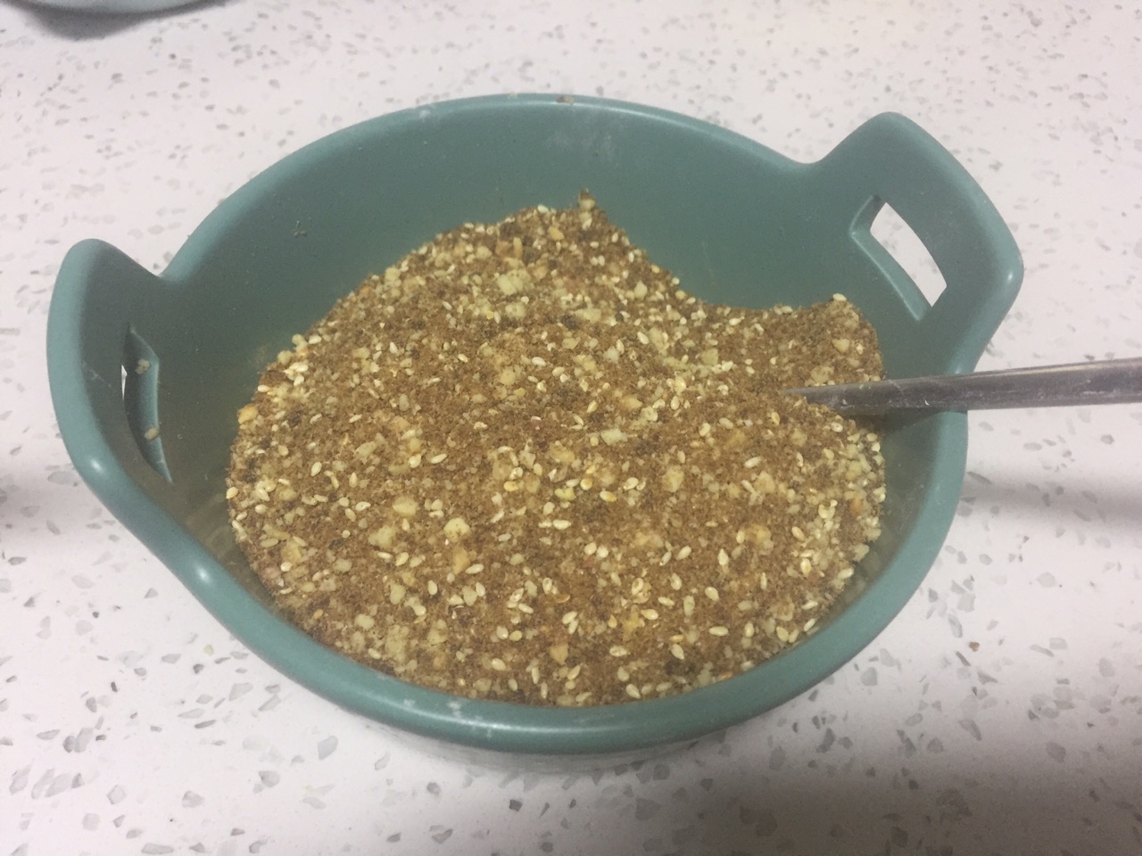 萱软的红糖花生芝麻发面饼