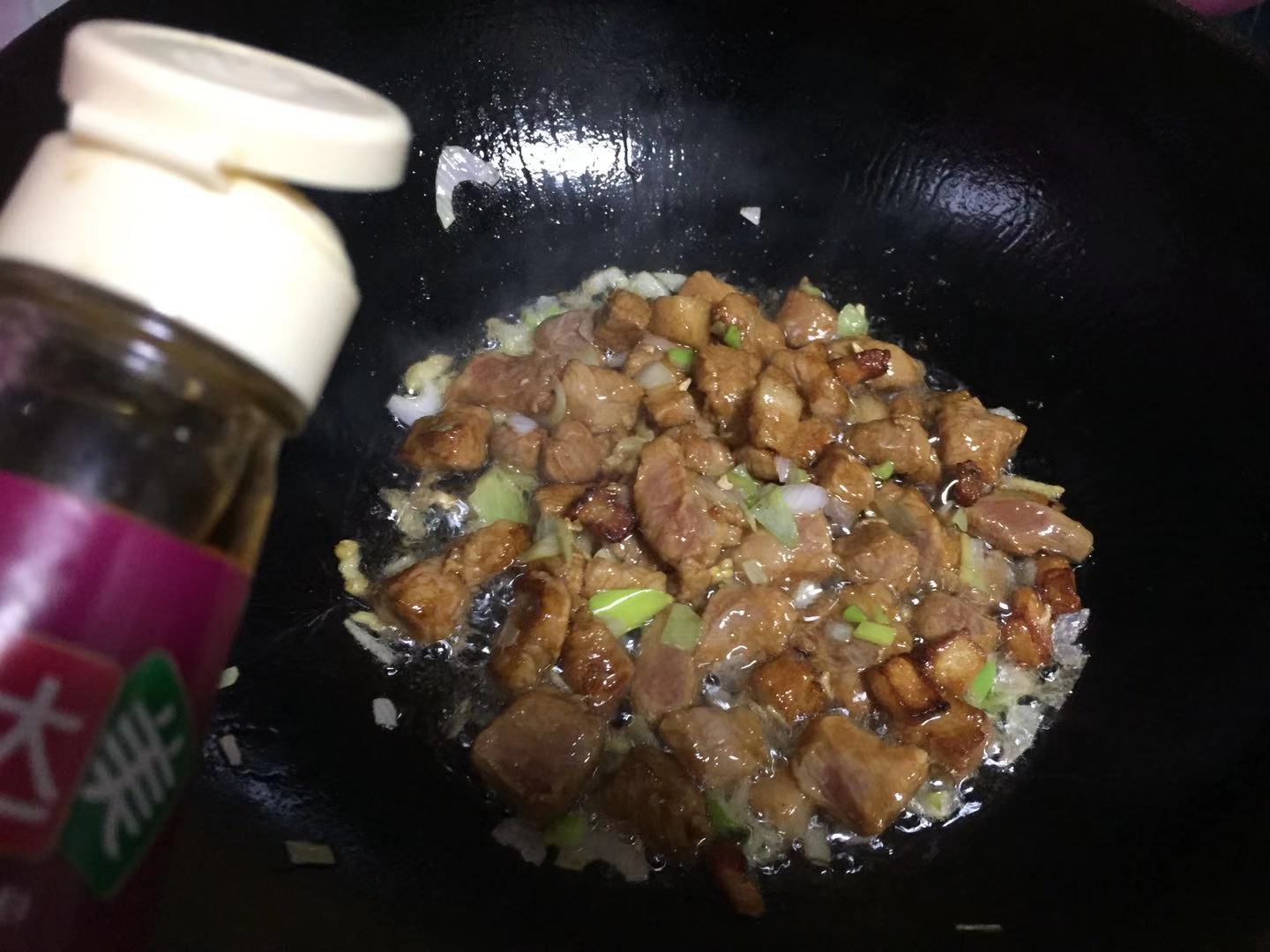 雪菜肉丁手擀面