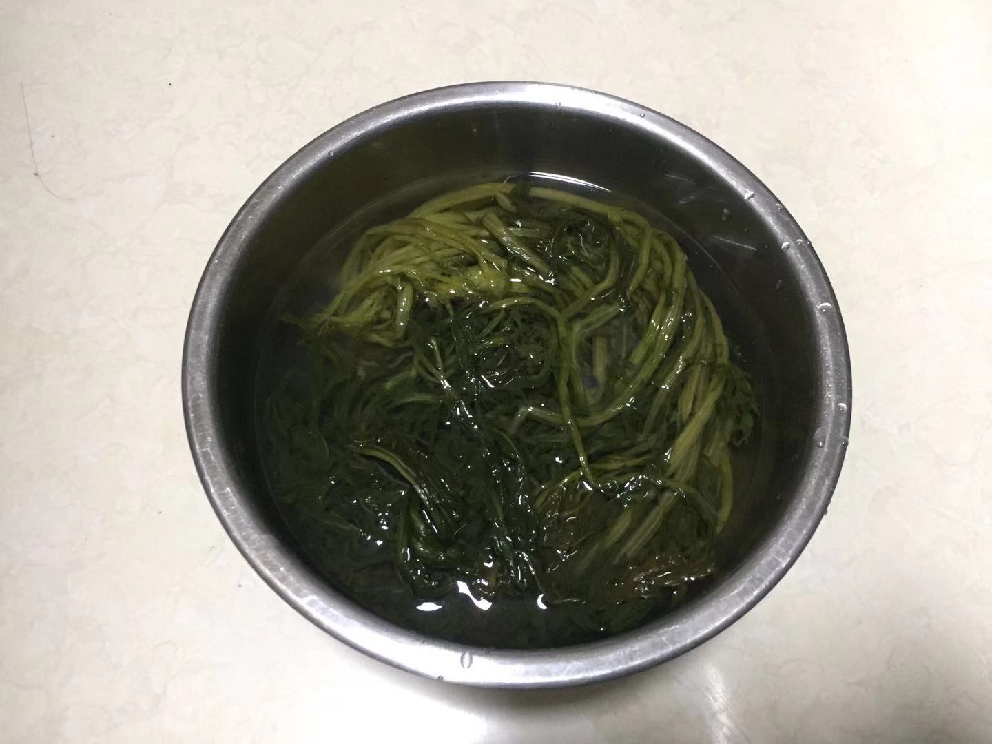 雪菜肉丁手擀面
