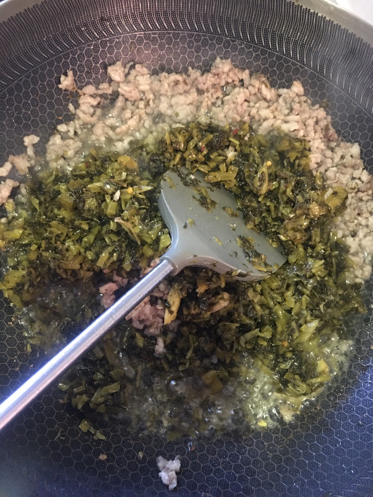 雪菜肉沫包
