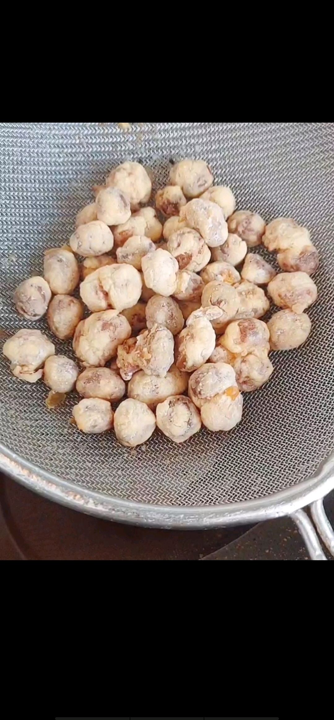 雪落花满桂