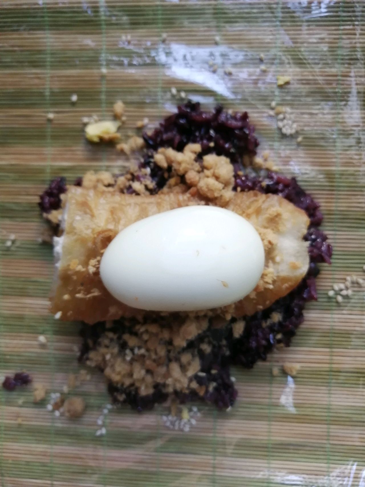 血糯米肉松饭团