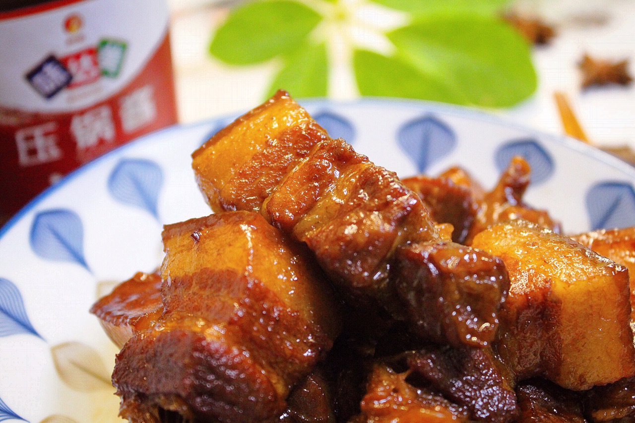 压锅酱红烧肉