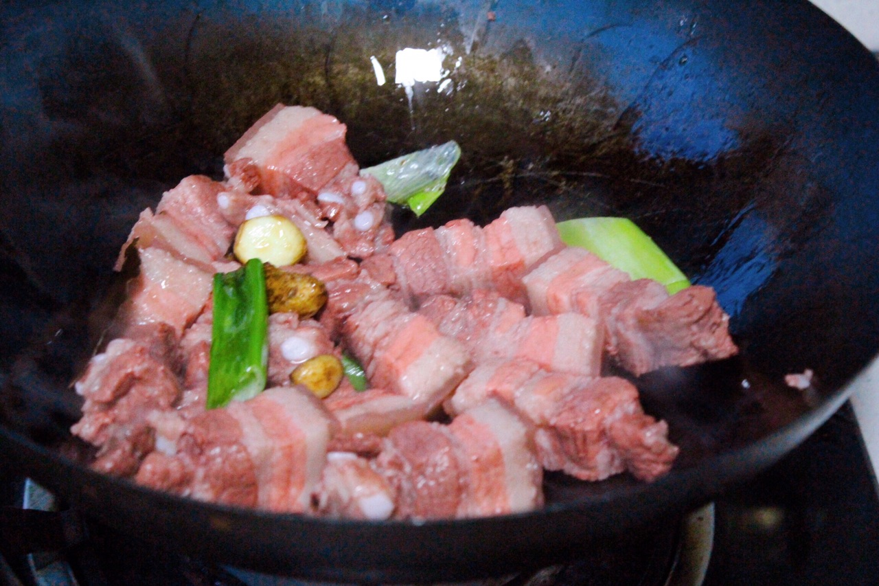 压锅酱红烧肉