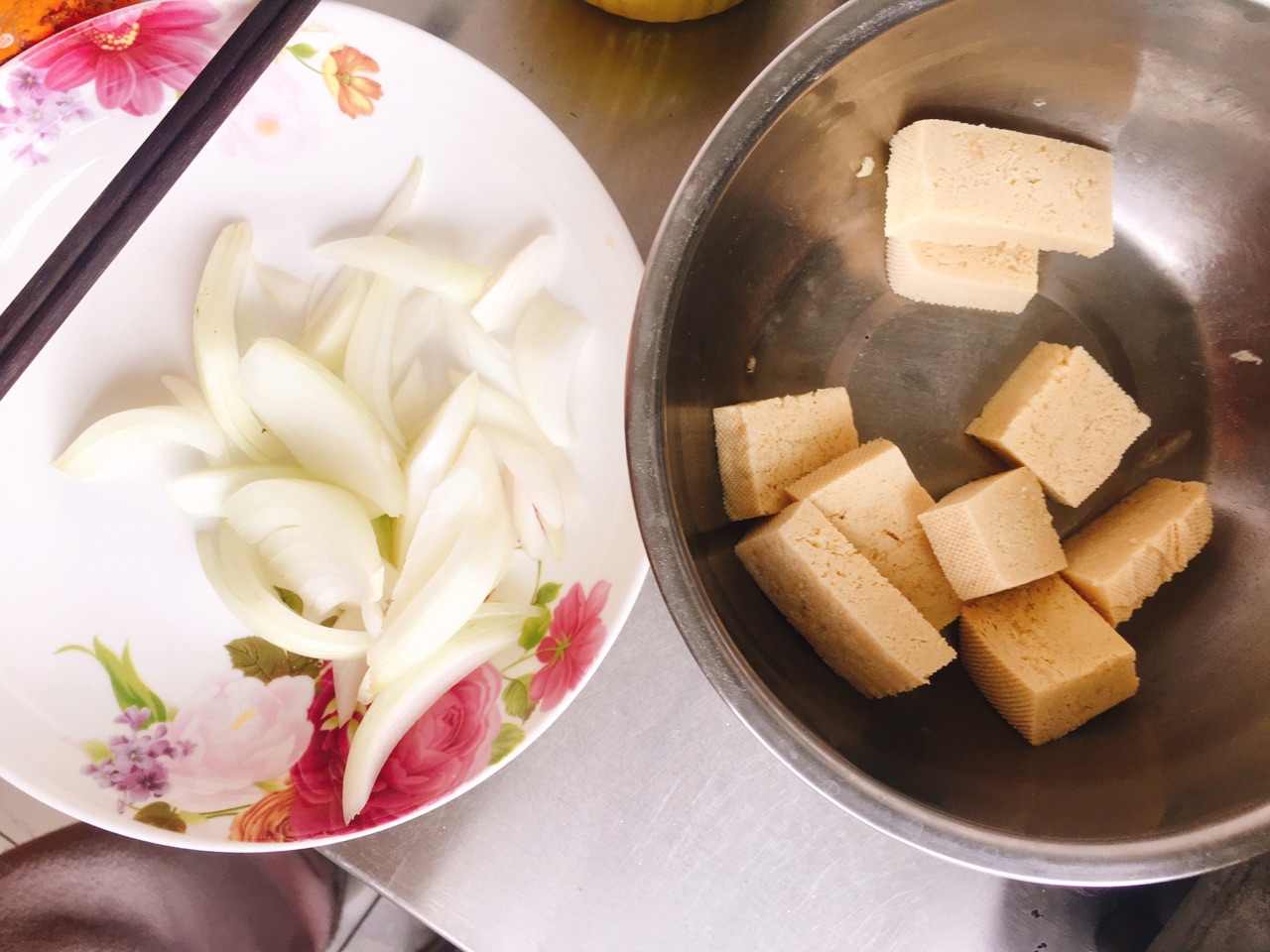 鸭血冒菜