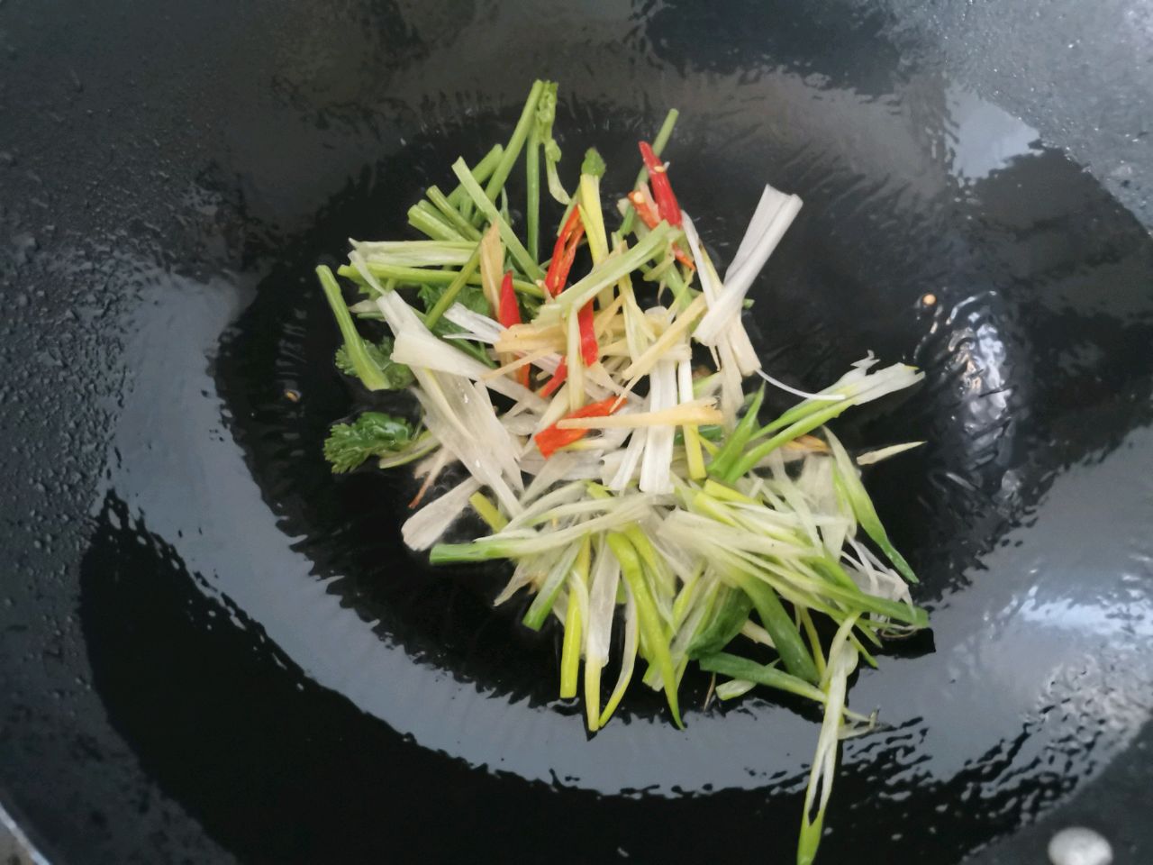 盐爆海蛏子