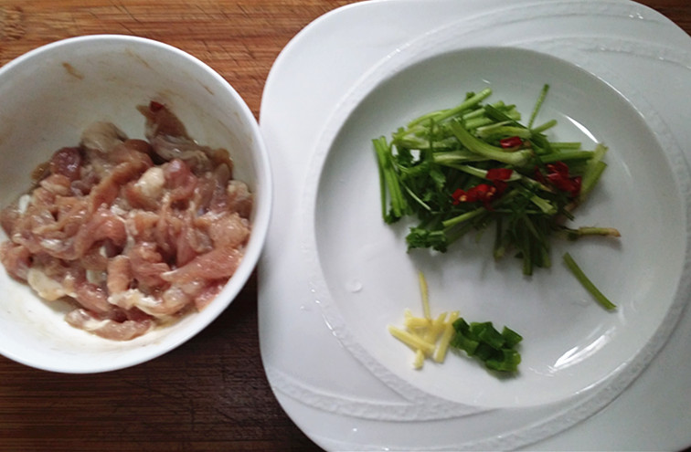 芫爆肉丝