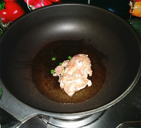 芫爆肉丝