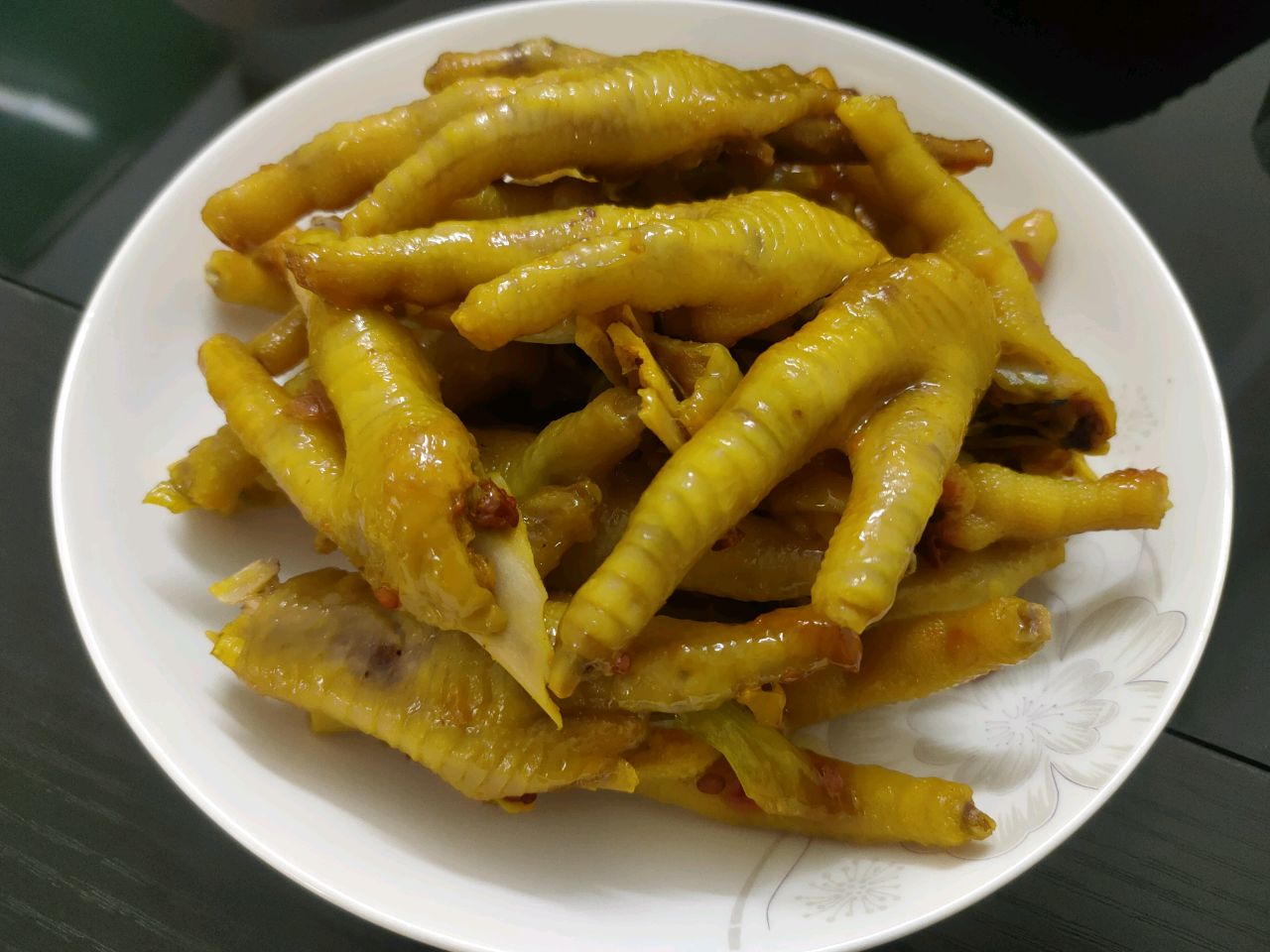 盐焗鸡爪