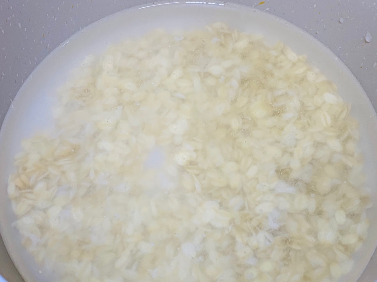 燕麦牛奶鸡蛋粥
