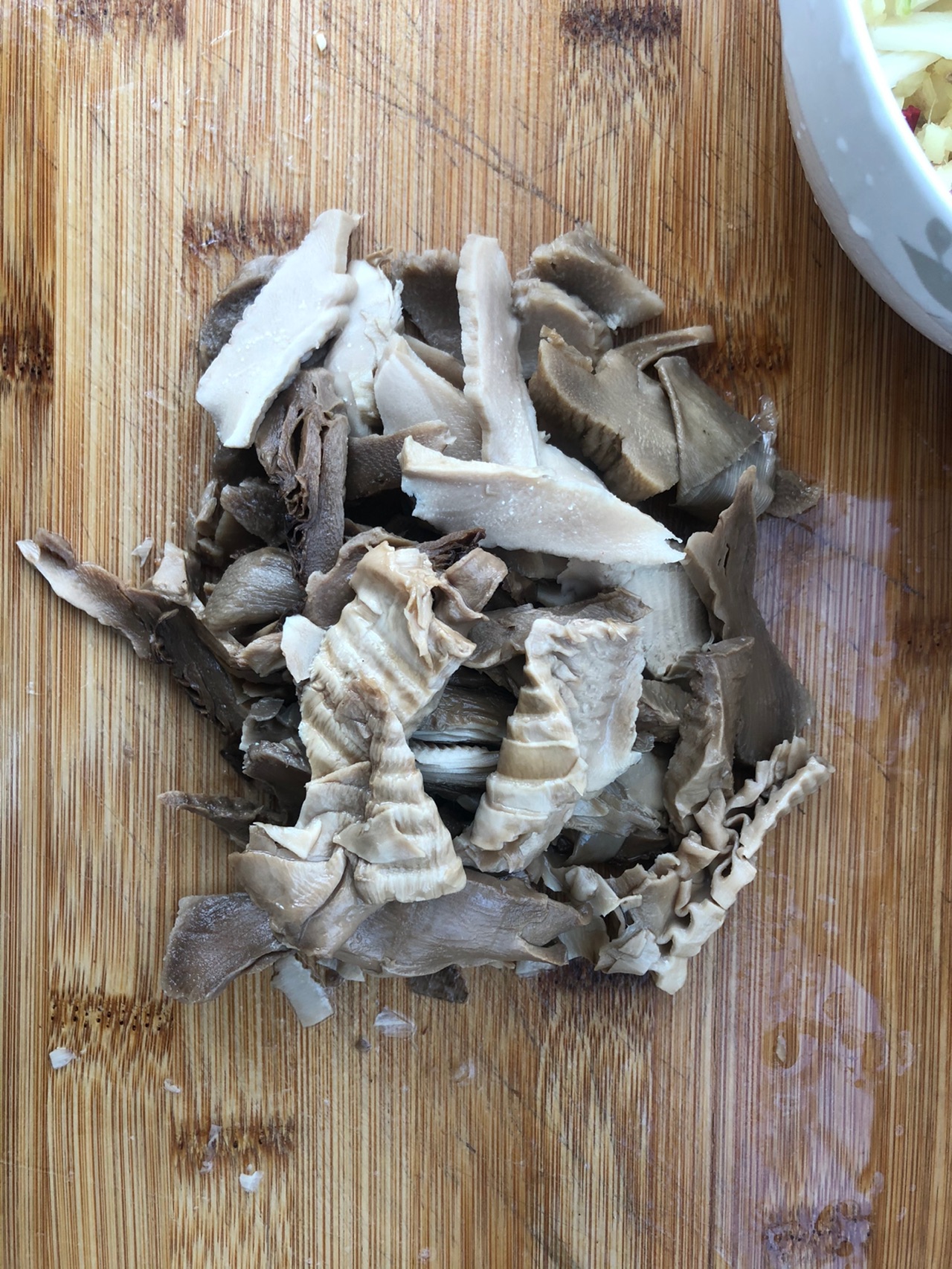烟笋腊肉