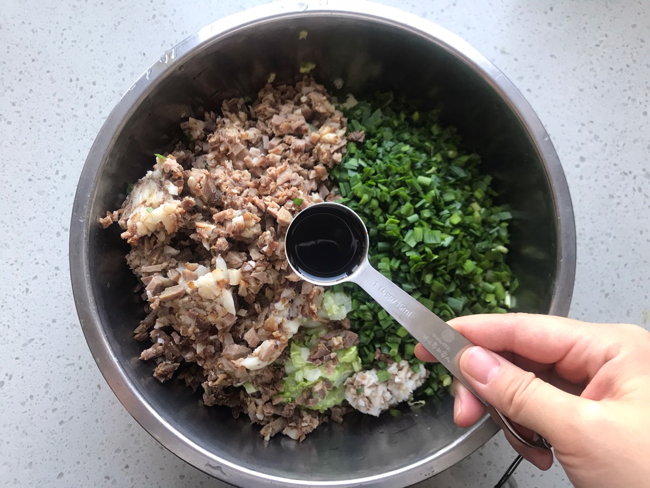 腌猪肉白菜大包子