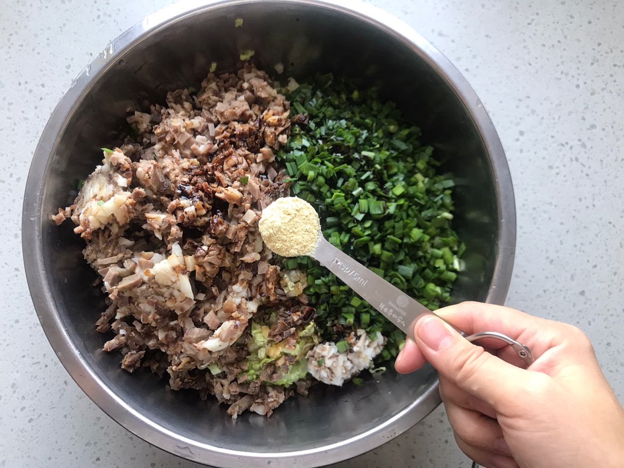 腌猪肉白菜大包子