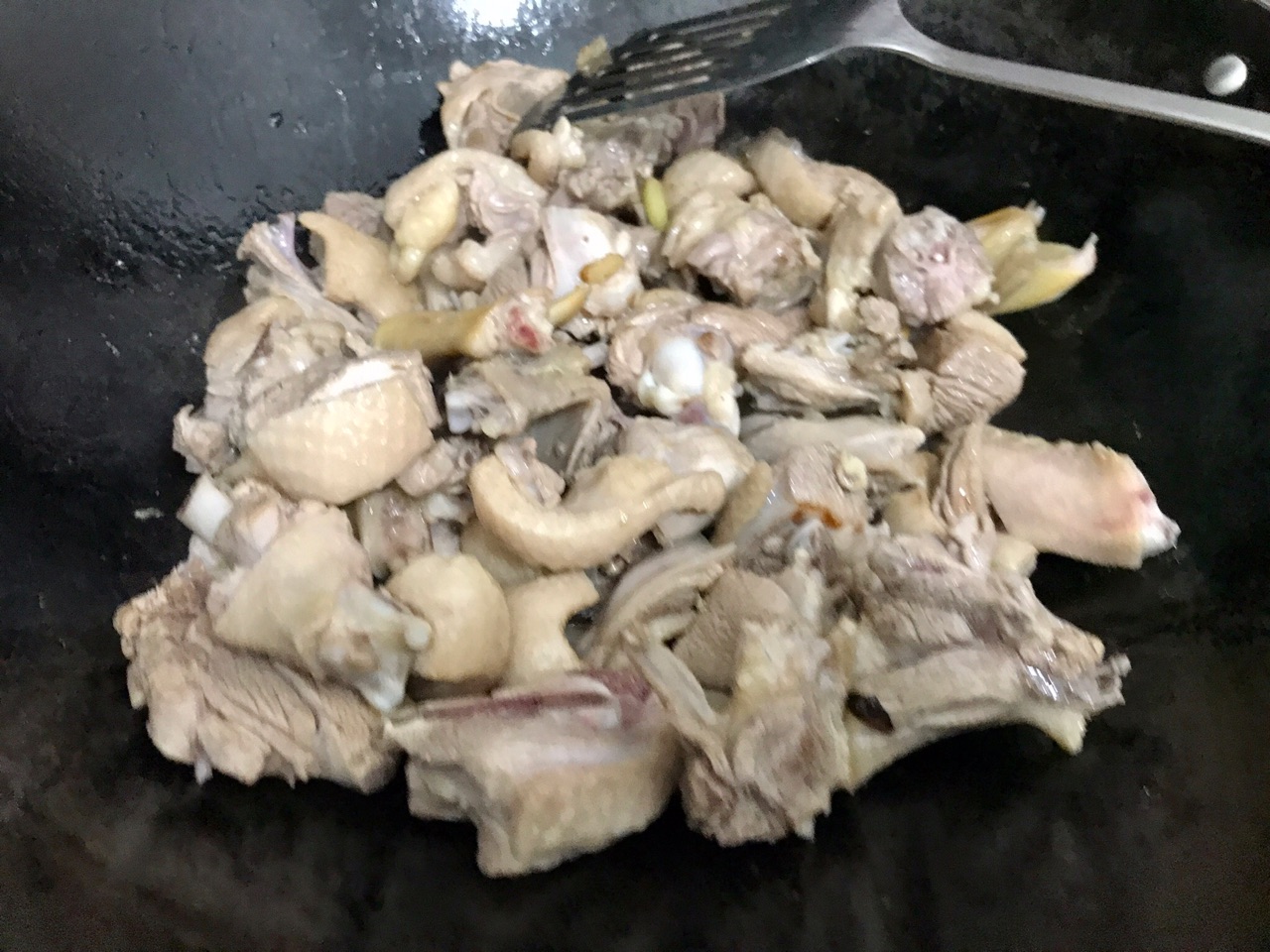 洋葱炒鸭