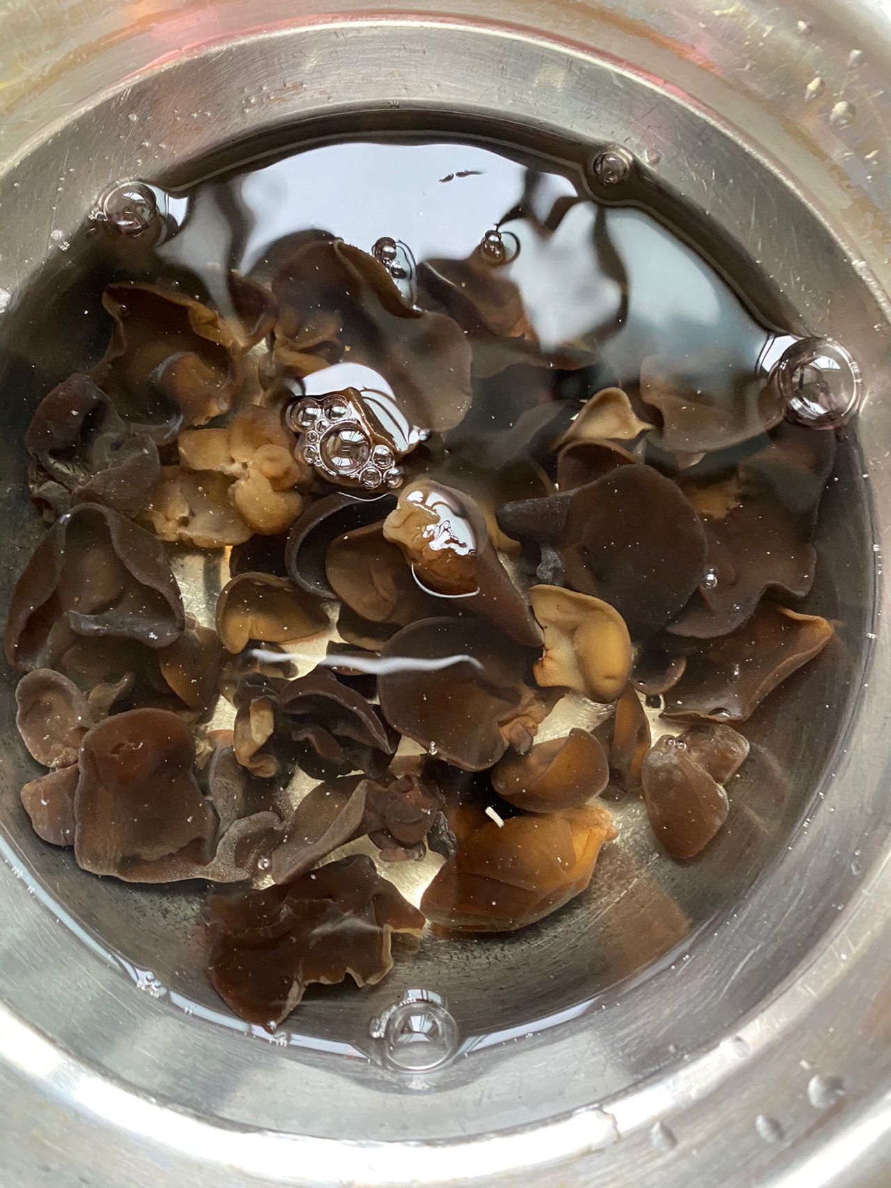 洋葱木耳炒鸡蛋
