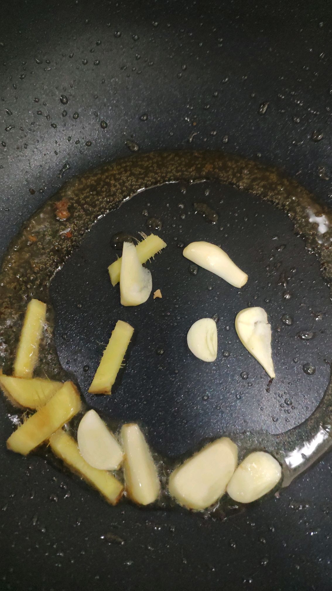 洋葱木耳炒鸡肉