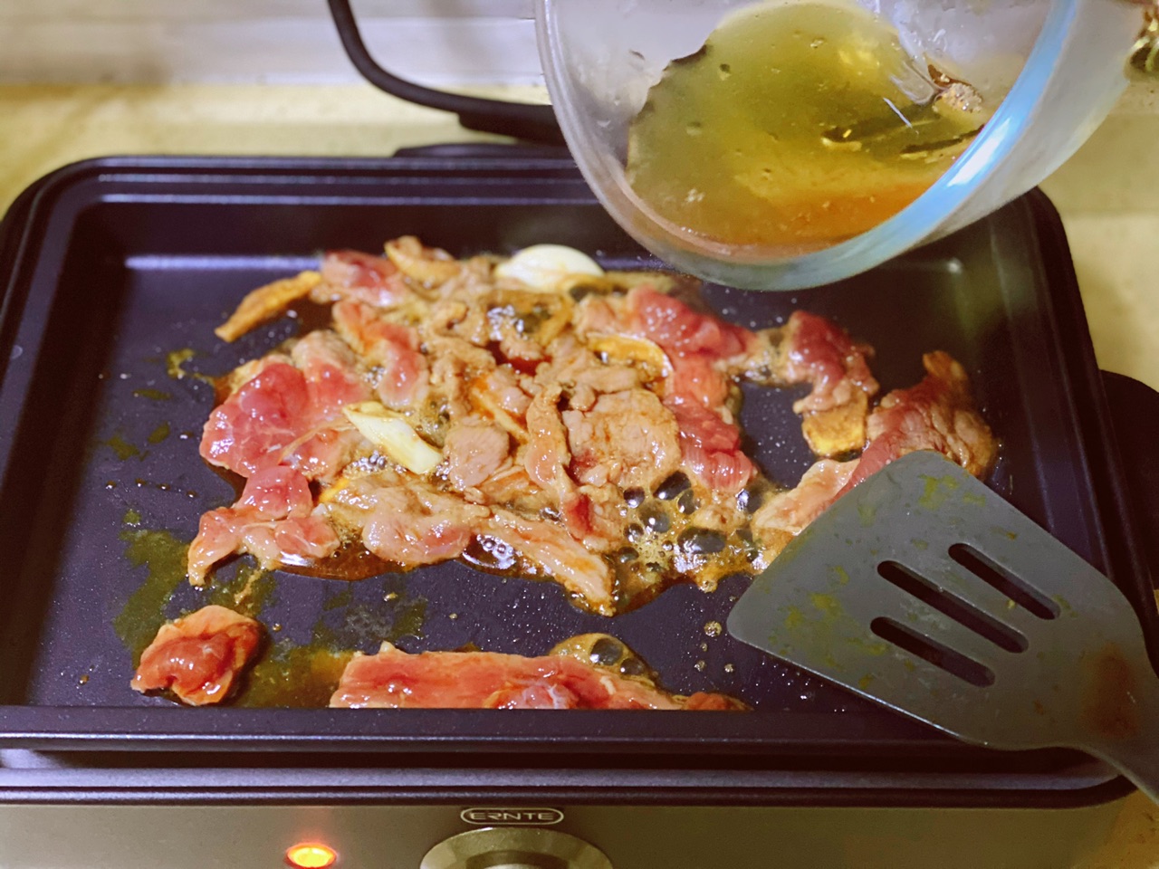 洋葱牛肉盖浇饭