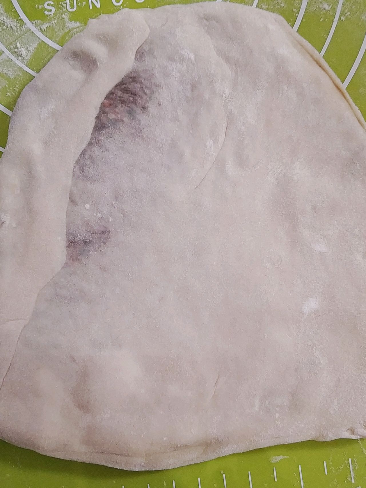 洋葱牛肉胡萝卜馅饼
