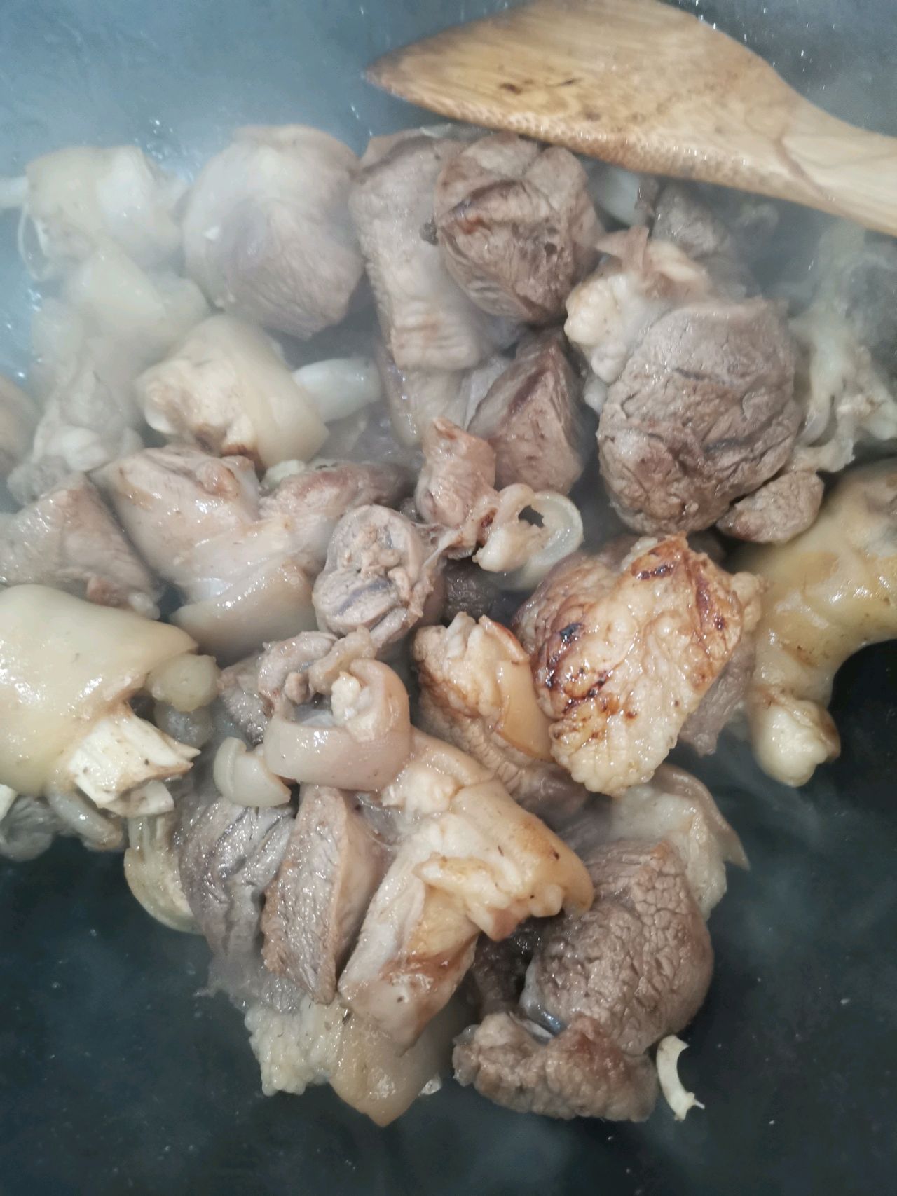 羊肉烧萝卜