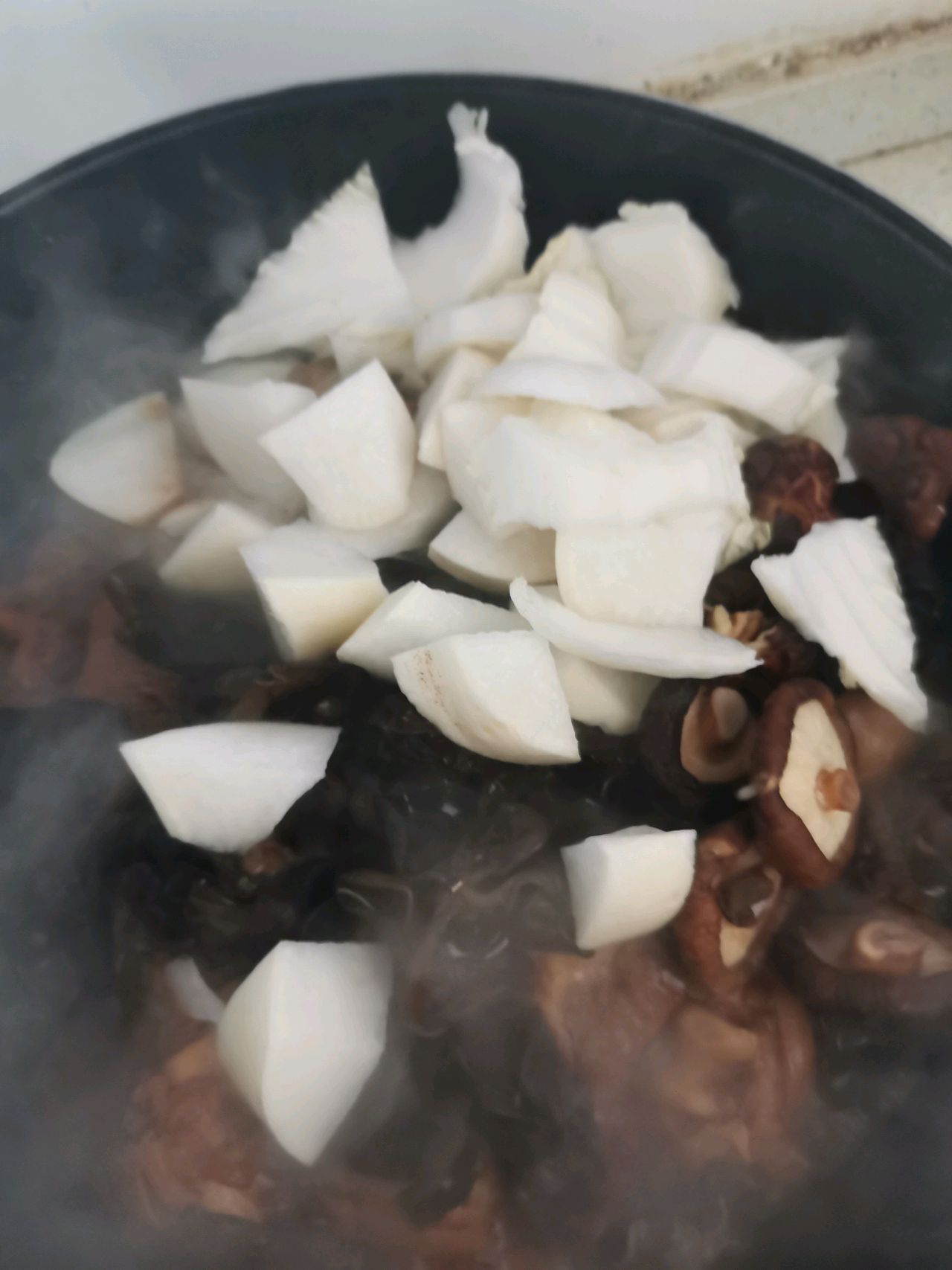 羊肉烧萝卜