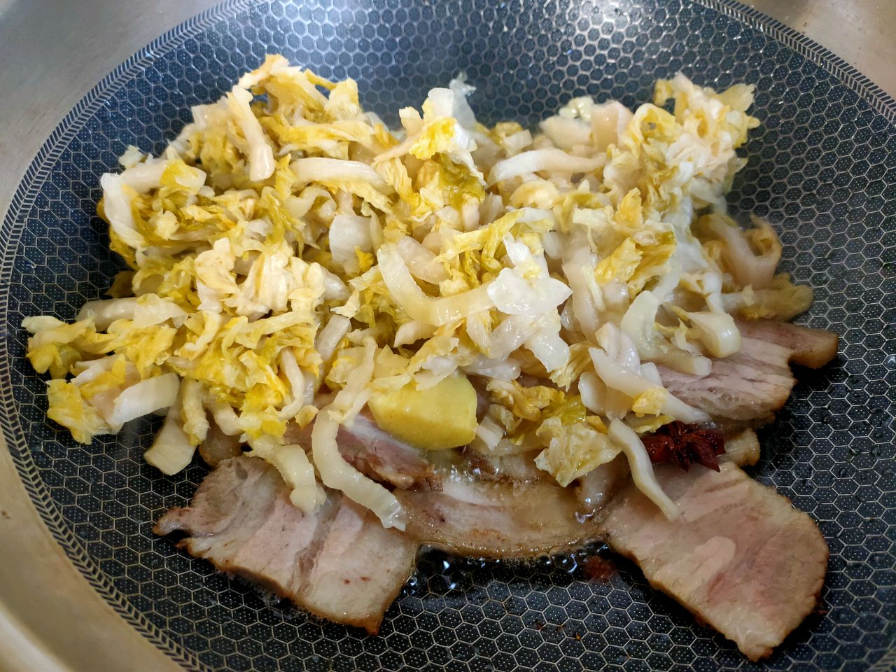 羊肉酸菜暖锅