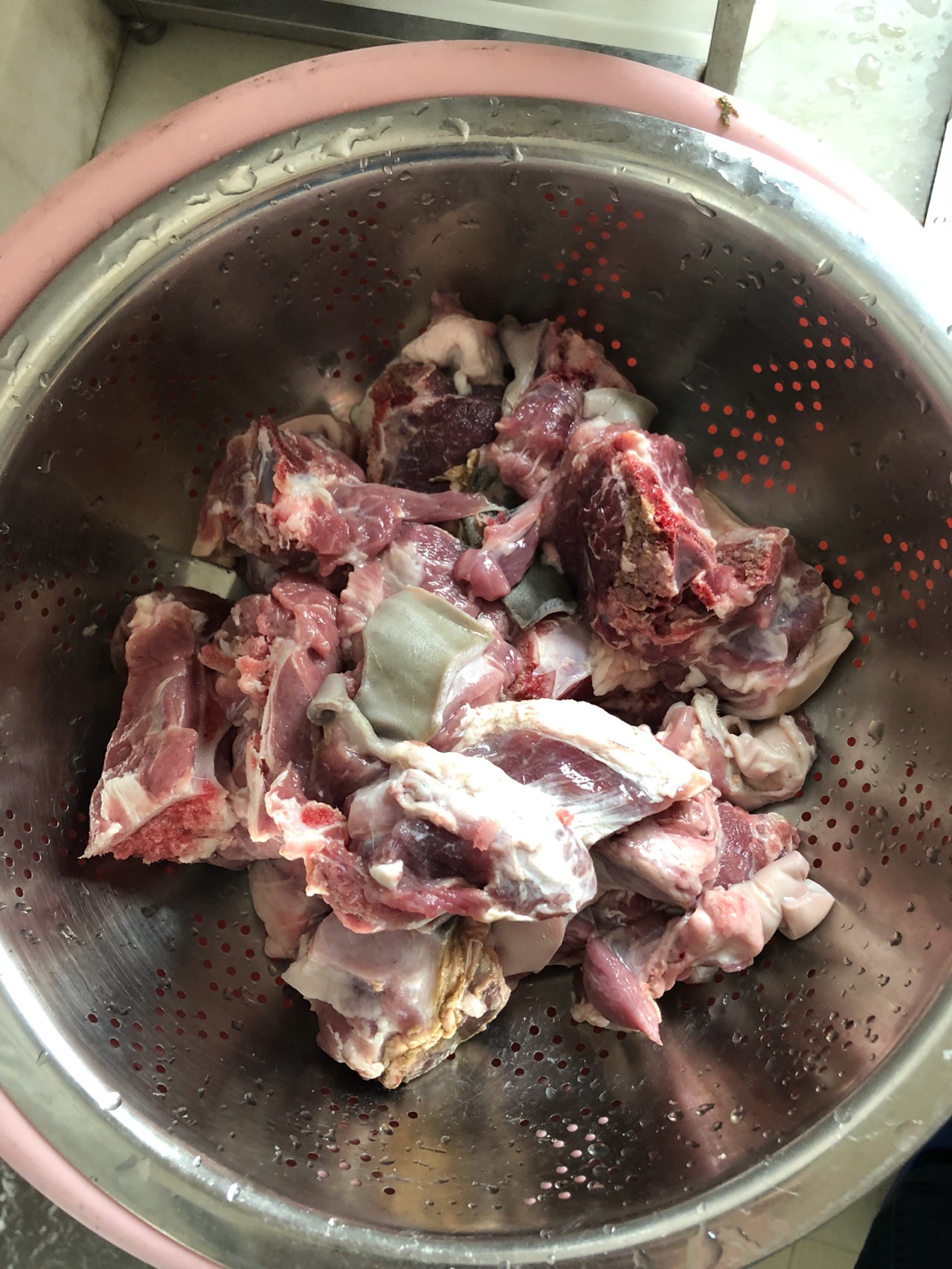 羊蝎子炖胡萝卜