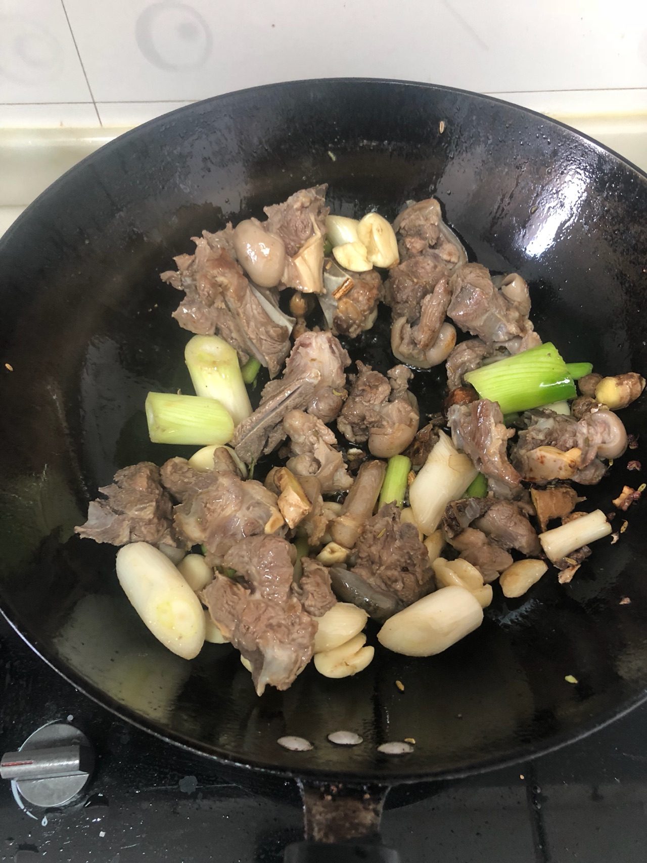 羊蝎子炖胡萝卜