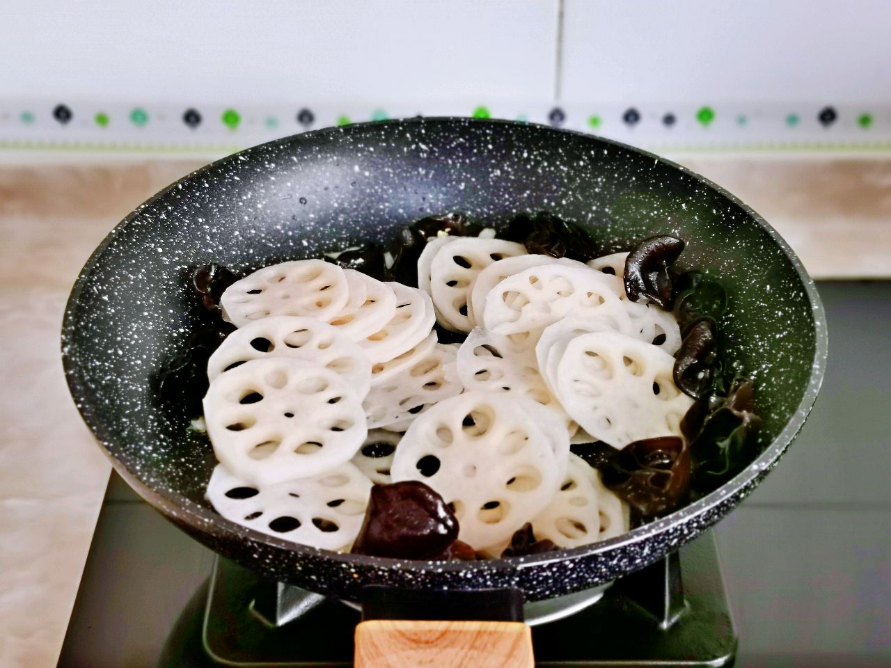 腰果荷塘月色小炒
